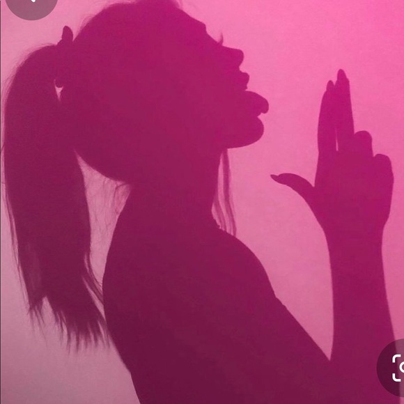 Meet your Posher, Karolina - Picture 1 of 1